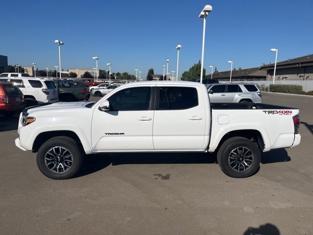 2020 Toyota Tacoma Double Cab photo 4
