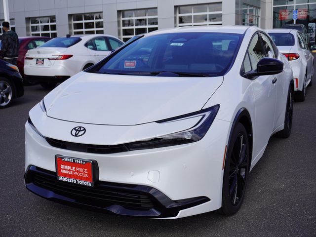 2026 Toyota Prius Plug-in Hybrid Nightshade - Photo 6