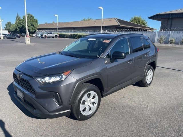 Used 2021 Toyota RAV4 LE with VIN 2T3F1RFV9MW168462 for sale in Northfield, Minnesota