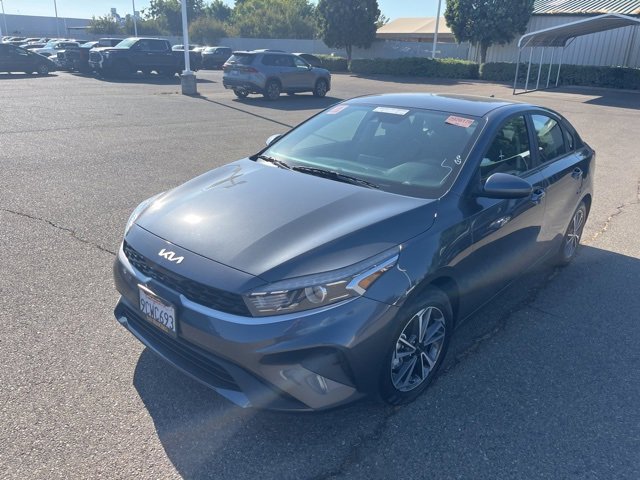 2023 Kia Forte LXS photo 4