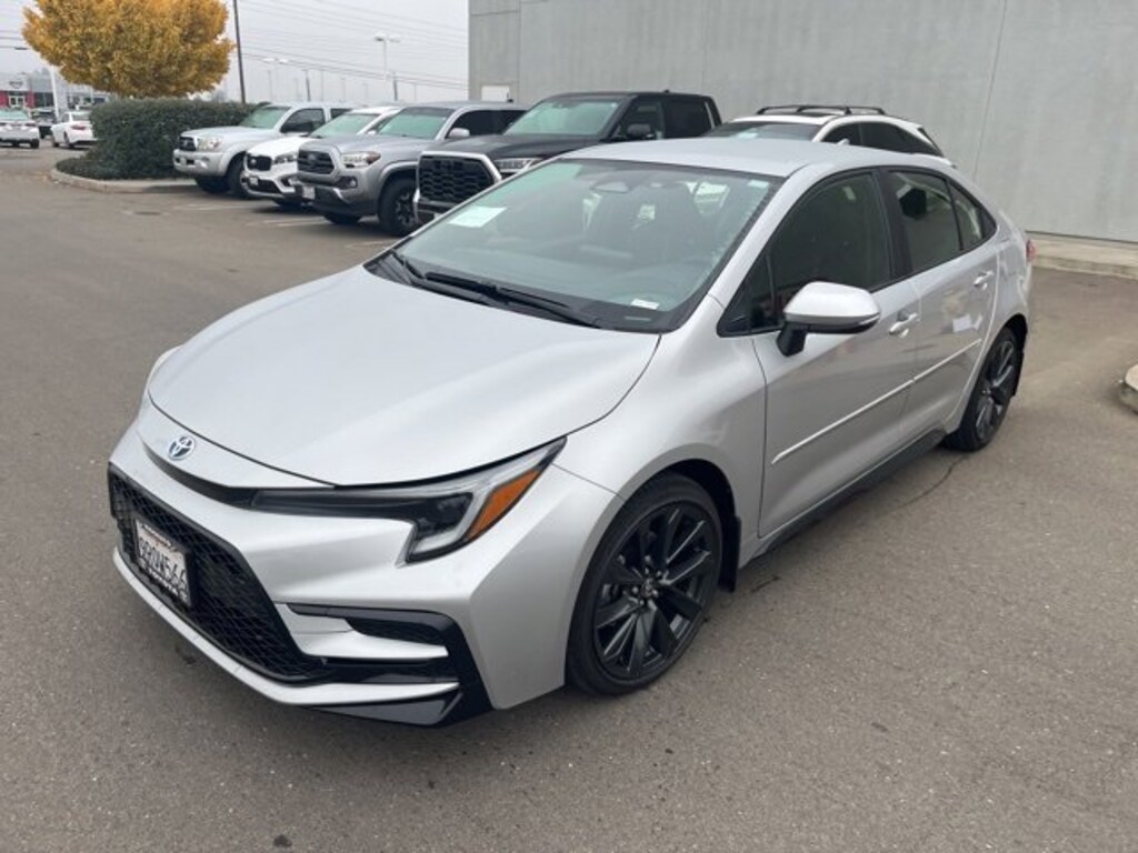 Certified 2025 Toyota Corolla Hybrid SE Sedan