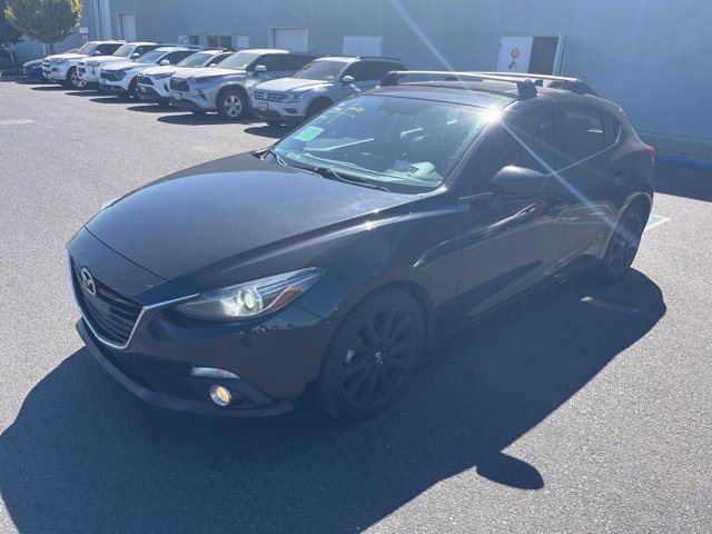 2014 Mazda Mazda3 s Grand Touring Hatchback photo 3