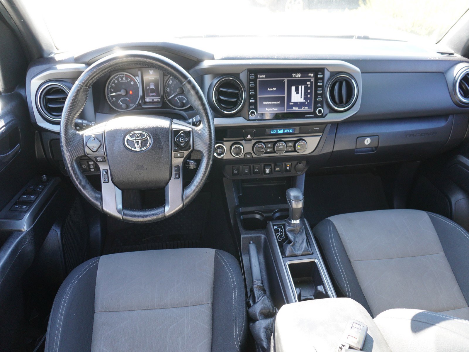 2022 Toyota Tacoma TRD V6 photo 2
