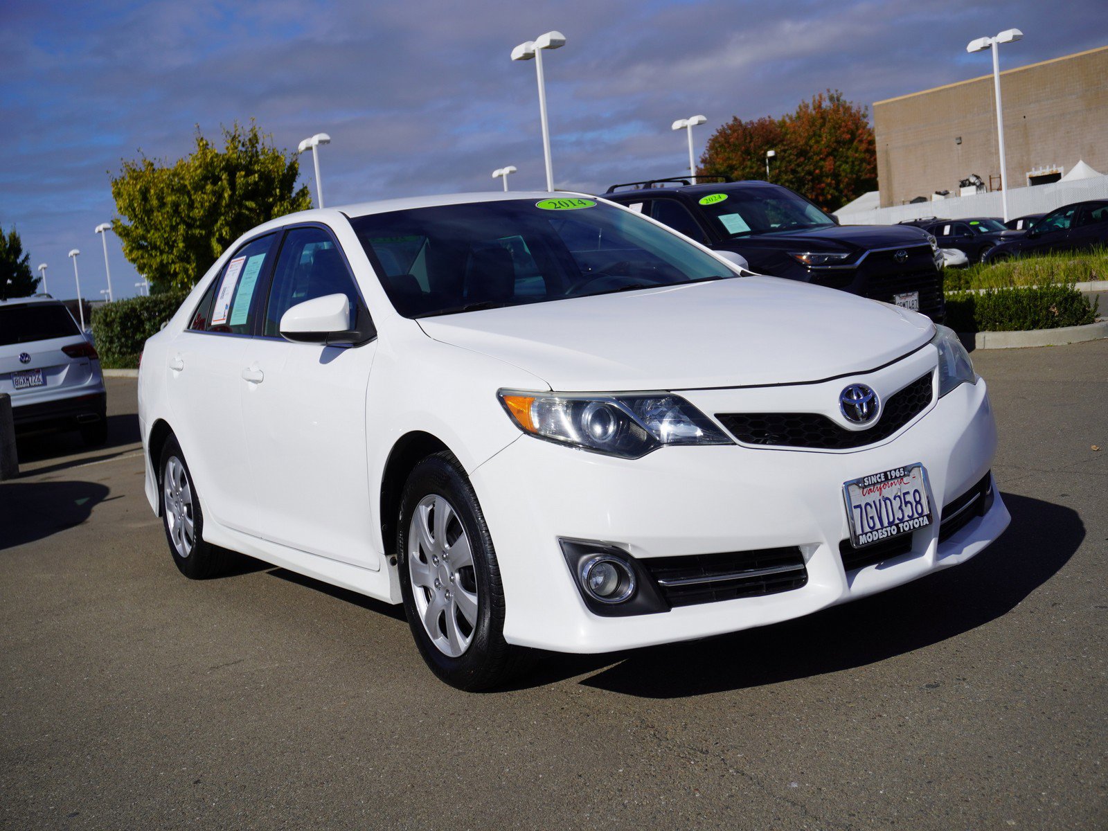 2014 Toyota Camry SE