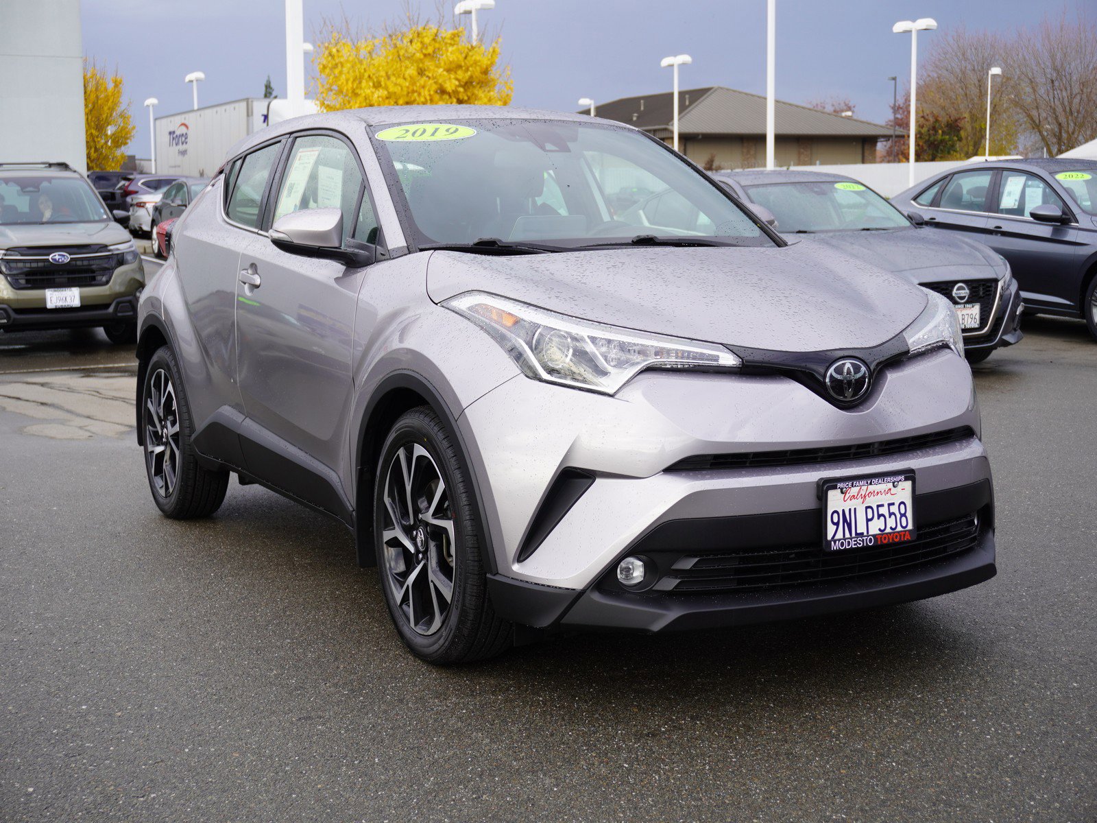 2019 Toyota C-HR Limited's photo
