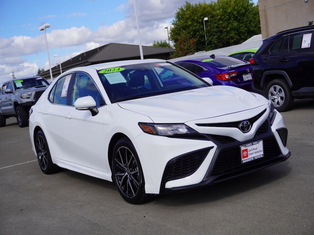 Certified 2024 Toyota Camry SE Sedan