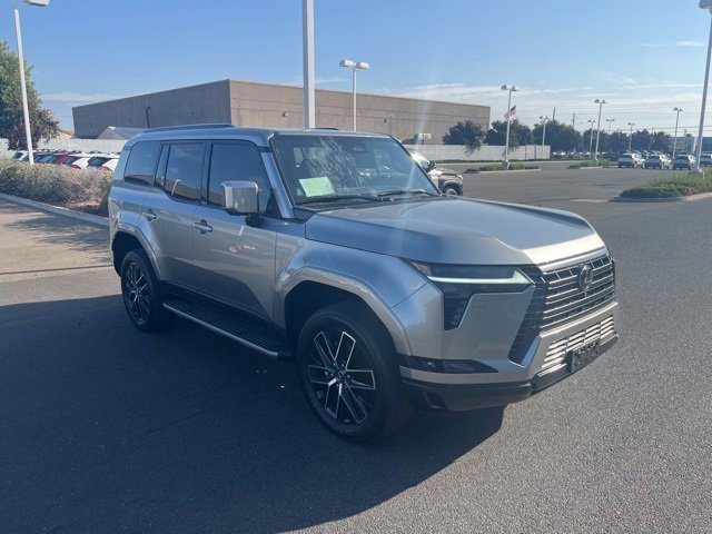 2024 Lexus GX 550 Overtrail photo 3
