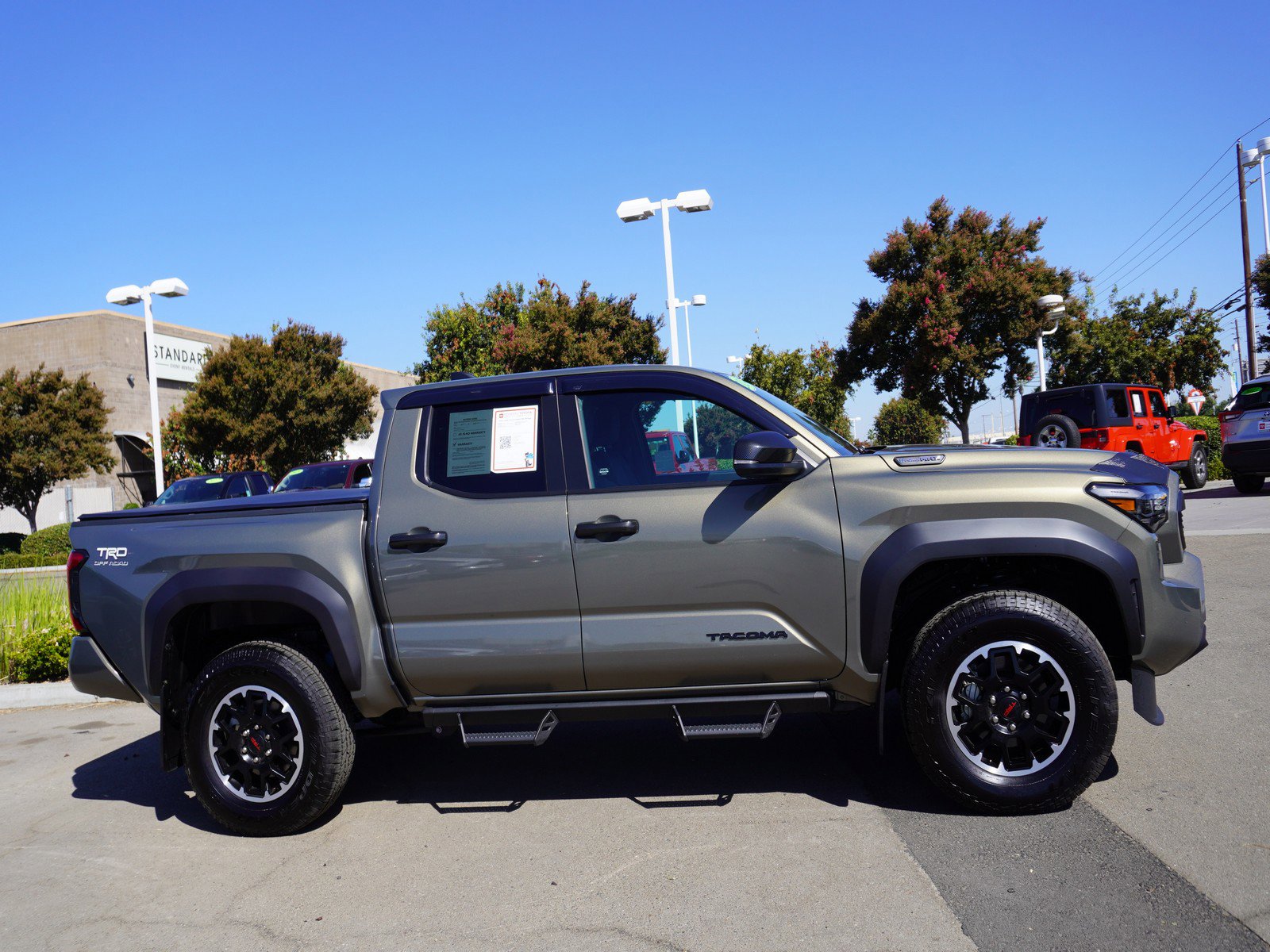 2024 Toyota Tacoma TRD photo 3