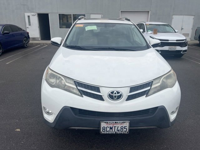 2015 Toyota RAV4 XLE photo 3