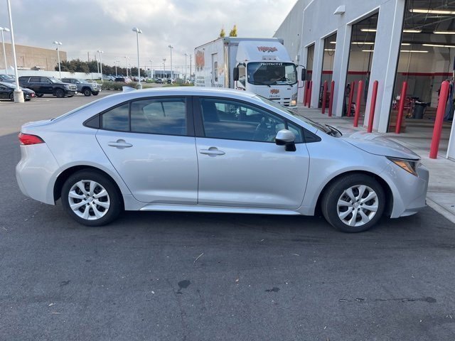 2024 Toyota Corolla LE photo 4
