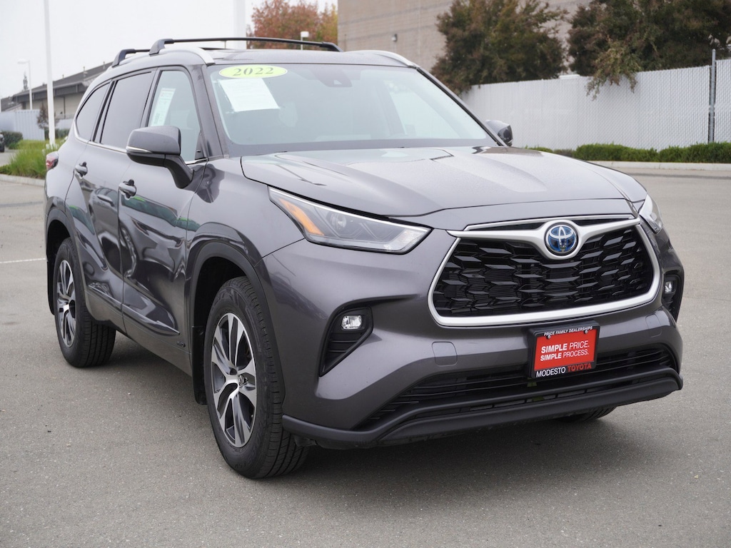 Certified 2022 Toyota Highlander Hybrid XLE SUV
