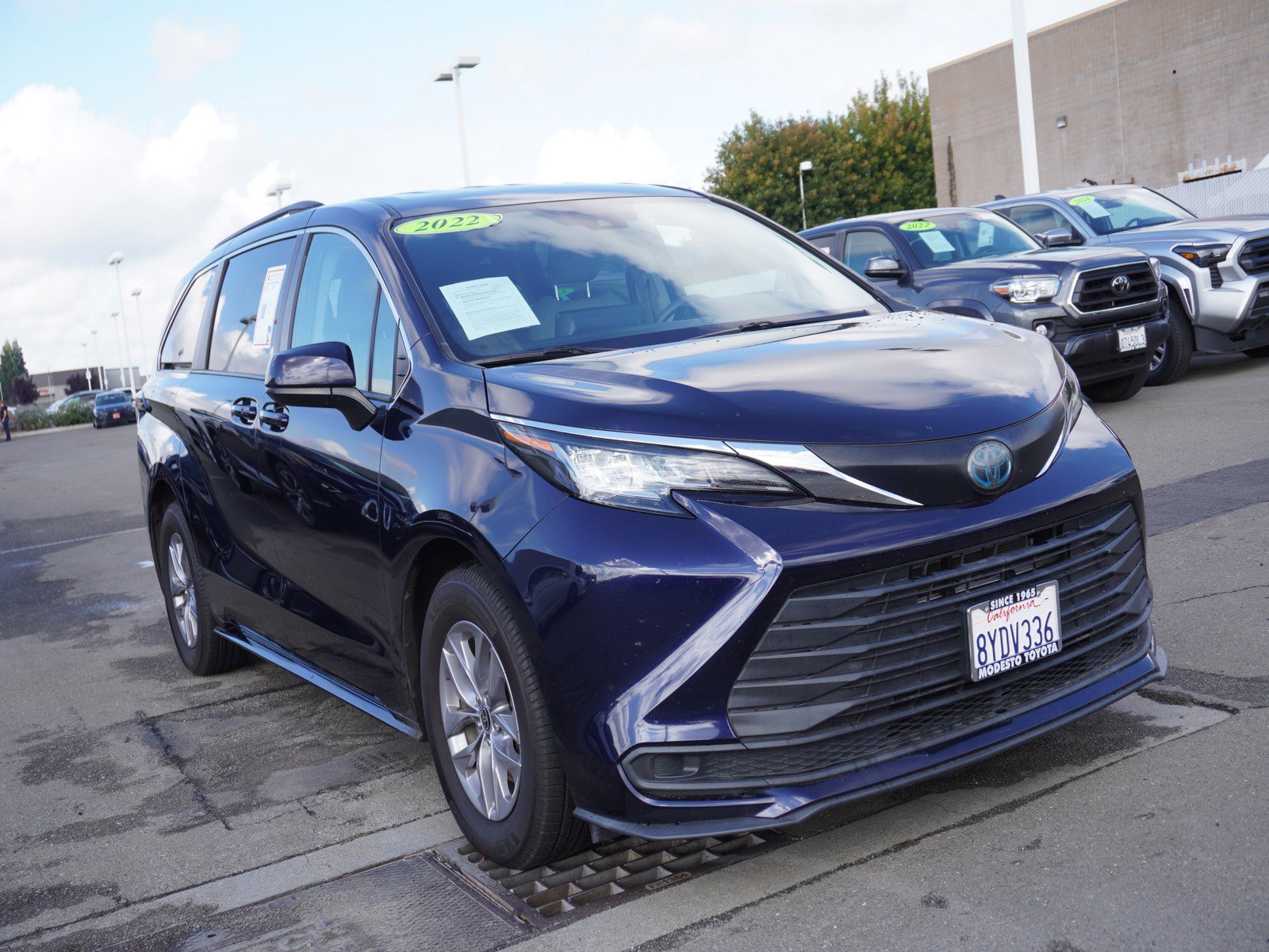 2022 Toyota Sienna Van Passenger Van 