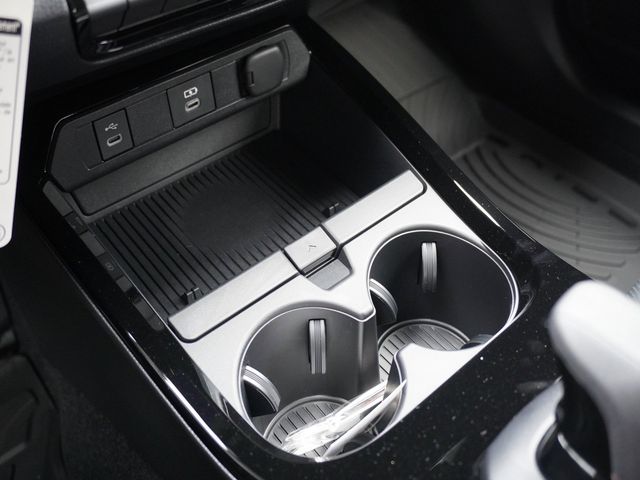 2026 Toyota Prius Plug-in Hybrid XSE Premium - Photo 26