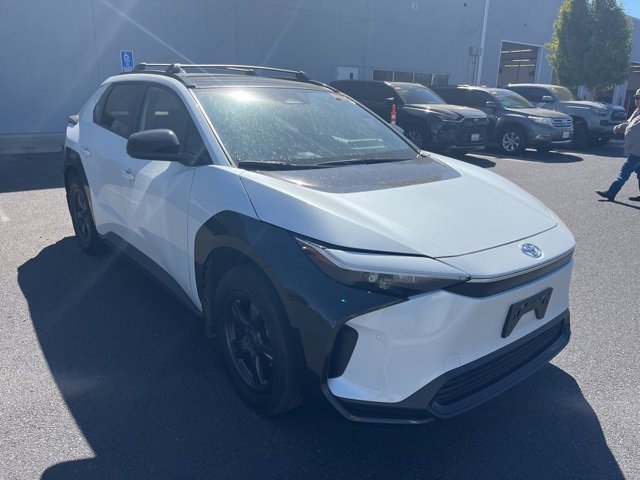2024 Toyota bZ4X XLE photo 3