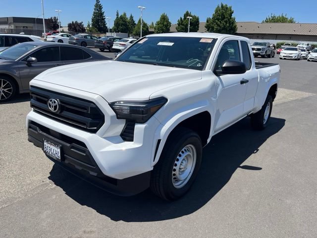 2025 Toyota Tacoma SR 4x2 XtraCab's photo