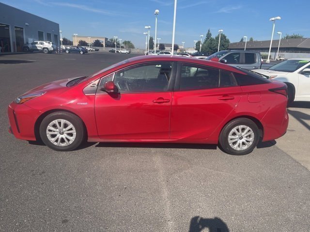 2022 Toyota Prius LE