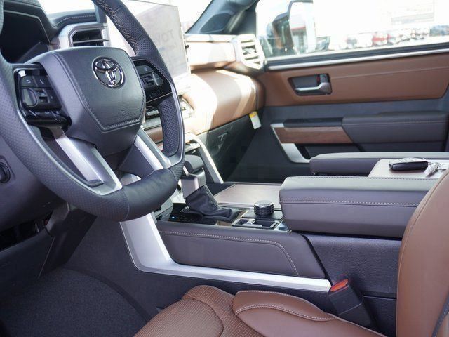 2025 Toyota Tundra 1794 Edition - Photo 25