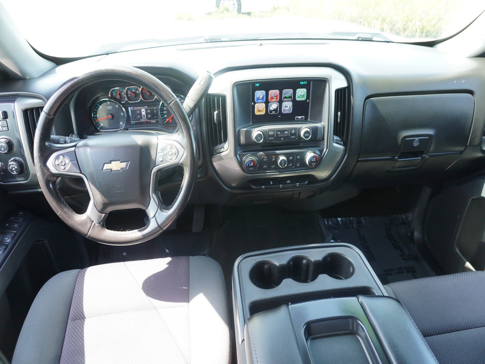 Used 2018 Chevrolet Silverado 1500 LT with VIN 3GCUKREC4JG223948 for sale in Modesto, CA