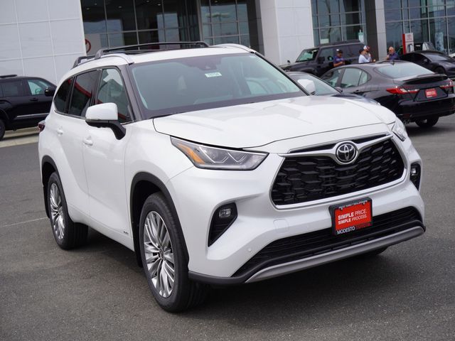 2026 Toyota Highlander Hybrid SUV 