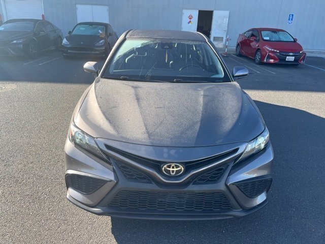 2021 Toyota Camry SE photo 2
