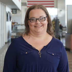 Staff member Michelle Beard from ID_a2acfb