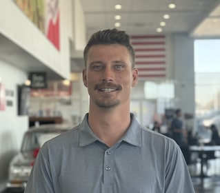 Staff member Luke Van Vliet from ID_6654ef