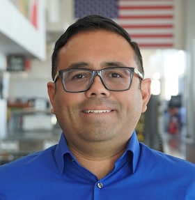 Staff member Walter Guillen from ID_6654ef