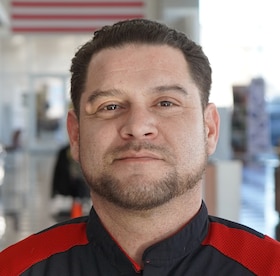 Staff member Manuel Soto from ID_caa543