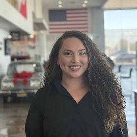 Staff member Jade Davidson from ID_6654ef