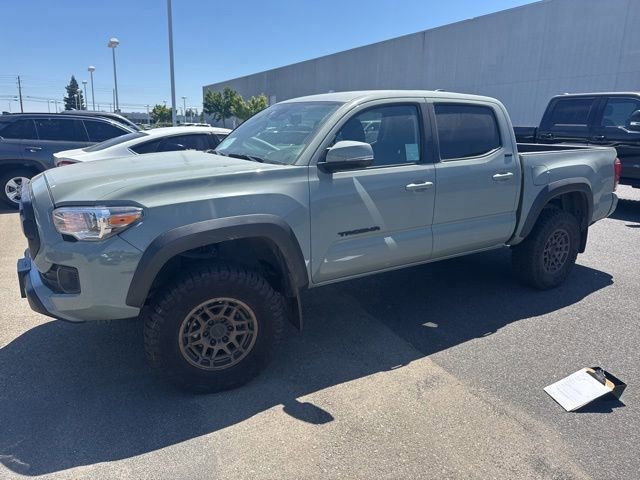 2023 Toyota Tacoma Trail Double Cab 4WD V6 Auto Short Bed's photo