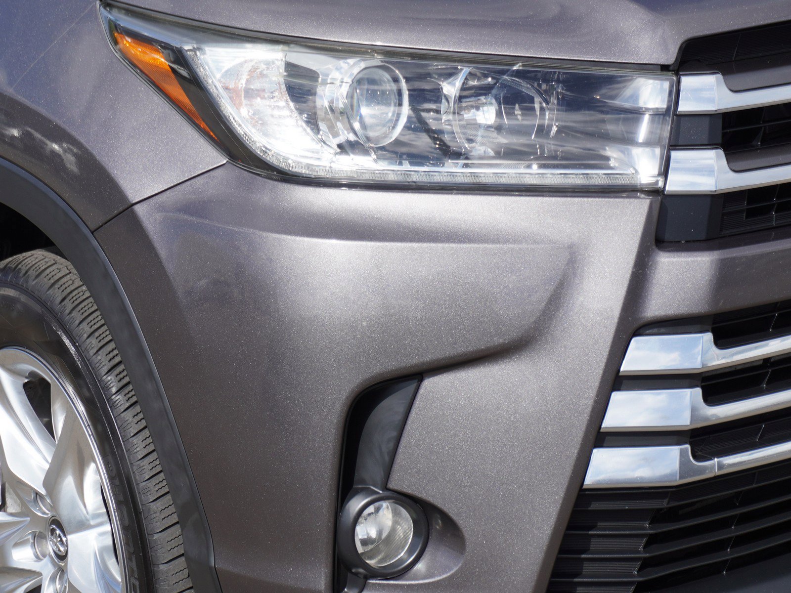 2017 Toyota Highlander Hybrid Limited photo 2