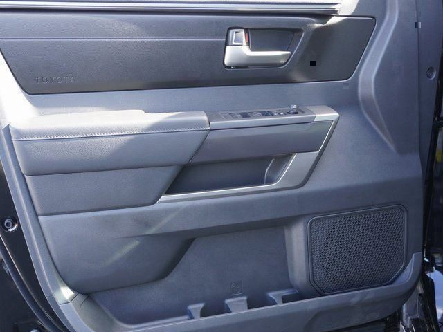 2025 Toyota Tundra SR5 - Photo 20