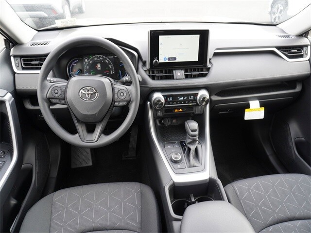 2025 Toyota RAV4 Hybrid XLE photo 2