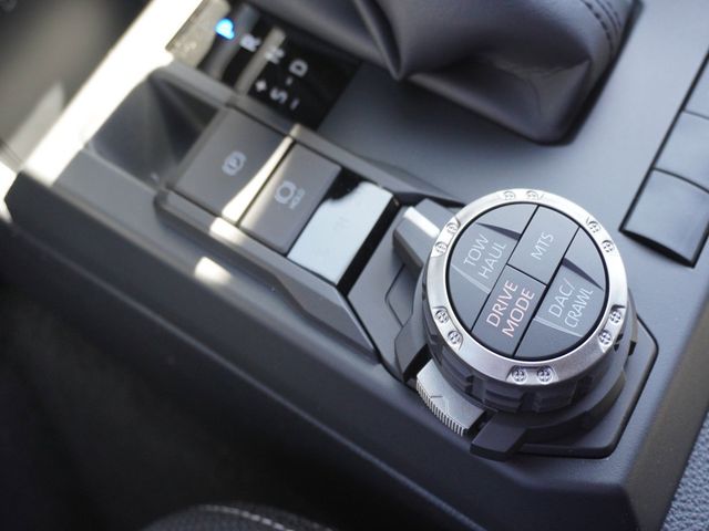 2026 Toyota 4Runner TRD Off-Road - Photo 25