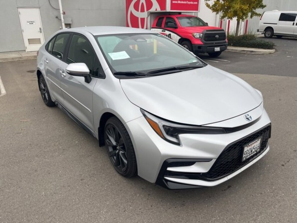 Certified 2025 Toyota Corolla Hybrid SE Sedan