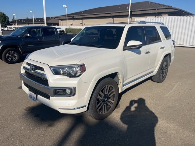 2017 Toyota 4Runner Limited's photo