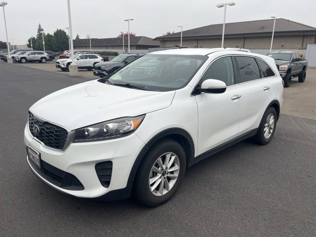 2019 Kia Sorento LX's photo