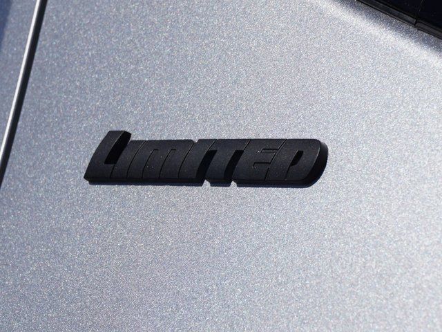 2025 Toyota Tundra Limited - Photo 7