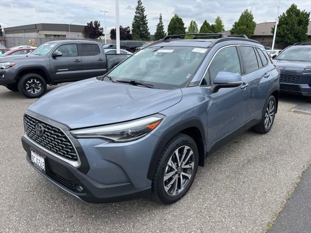 2022 Toyota Corolla Cross XLE AWD's photo