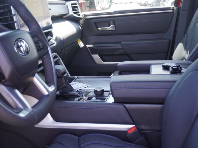 2025 Toyota Sequoia Platinum - Photo 28