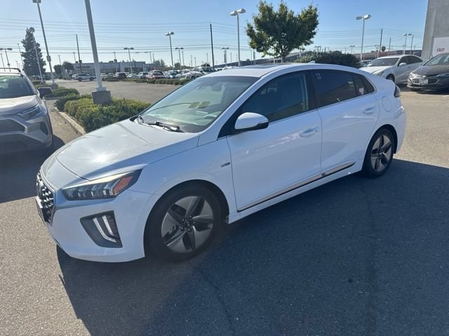 2020 Hyundai Ioniq 1.6 SEL Hybrid DCT's photo