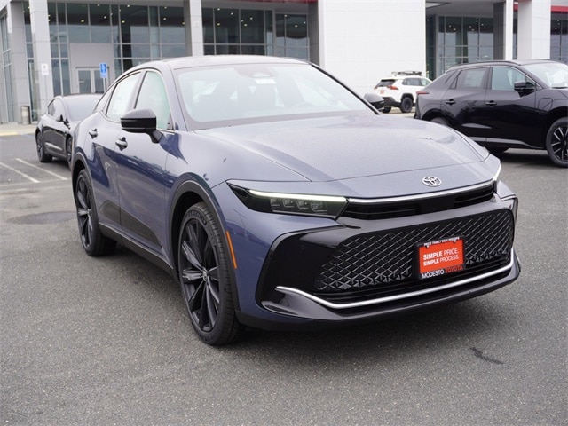 2026 Toyota Crown Sedan 