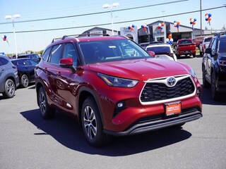 Used 2026 Toyota Highlander XLE SUV for sale in Modesto, CA