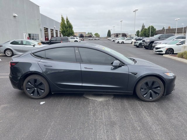 2025 Tesla Model 3 photo 3