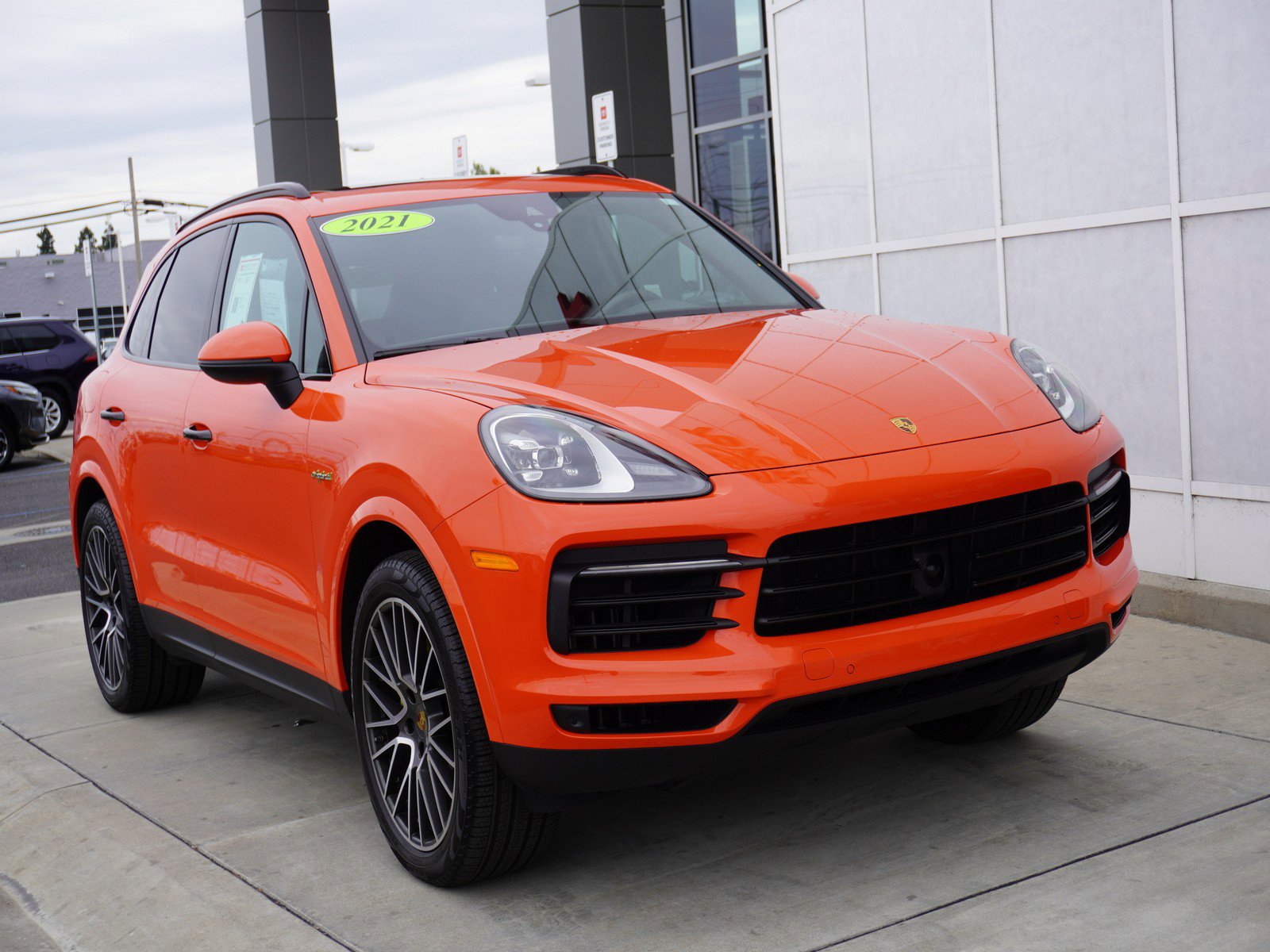 2021 Porsche Cayenne E-Hybrid's photo