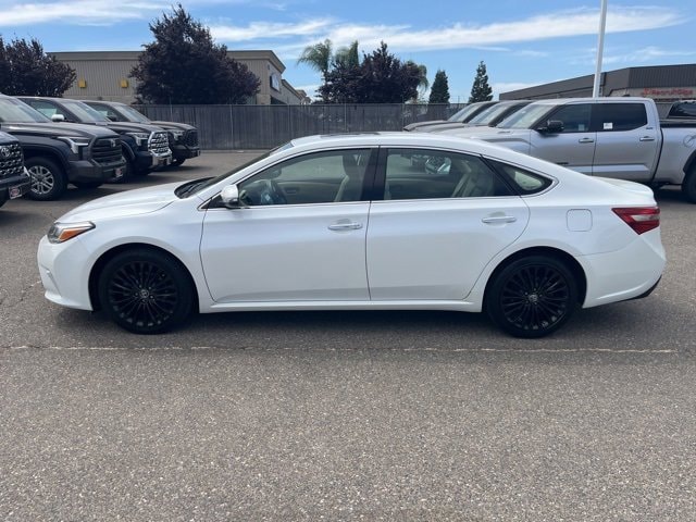 2016 Toyota Avalon Sedan 
