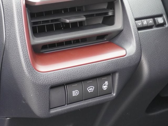 2026 Toyota Prius Plug-in Hybrid XSE Premium - Photo 20