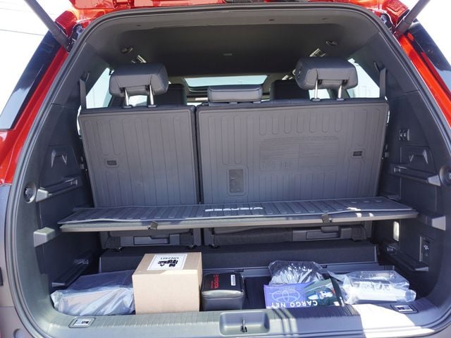2025 Toyota Sequoia Platinum - Photo 13