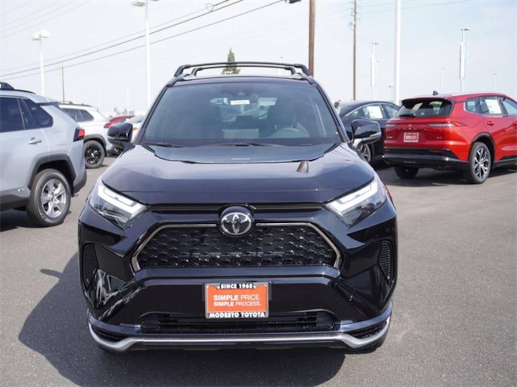 New 2025 Toyota RAV4 Plug-in Hybrid SE PLUG-IN HYBRID