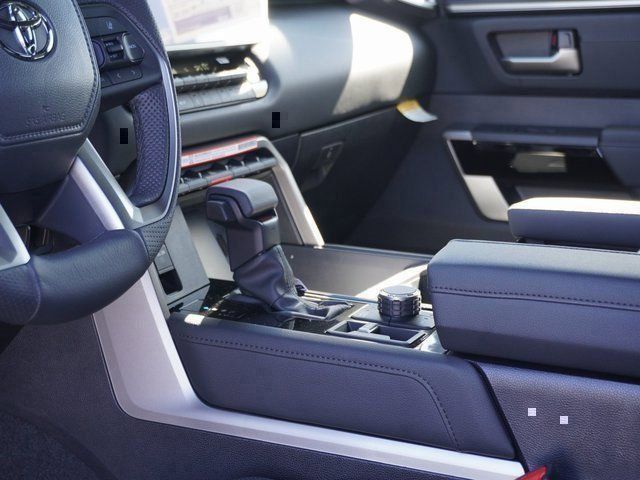 2025 Toyota Tundra Limited - Photo 24